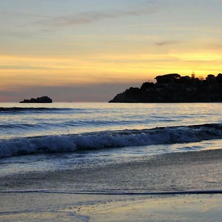 Apartmán A' Moglie Del Comandante Gaeta Exteriér fotografie